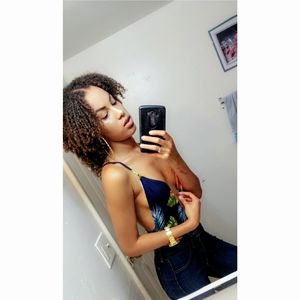 Meet your Posher, Sheena